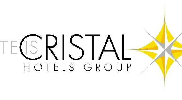 Cristal Vieira & 4*