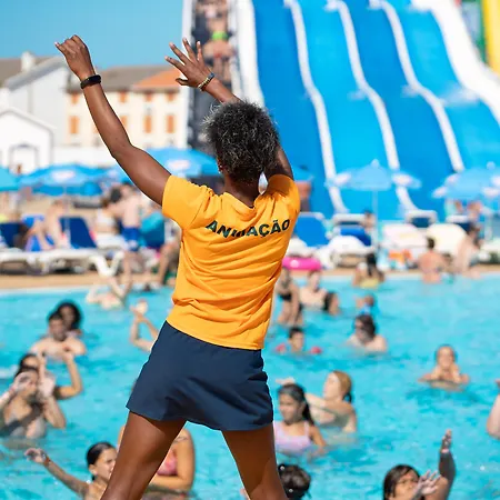 Cristal Vieira & فندق