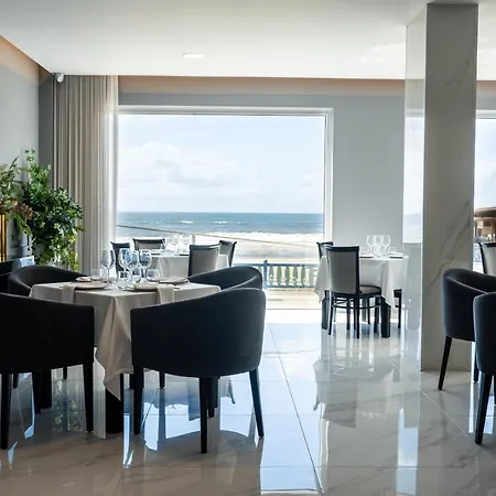 Cristal Vieira & Hotel 4*