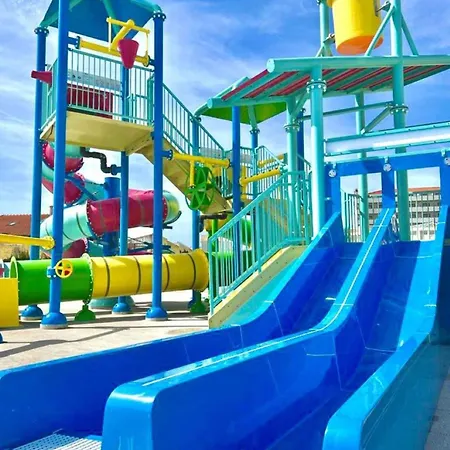 Cristal Vieira & فندق 4*