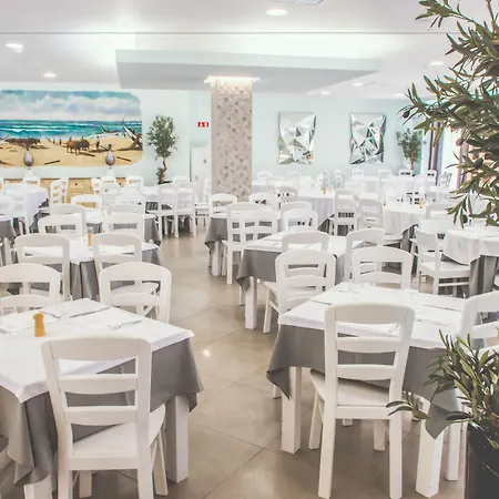 Cristal Vieira & Hotel 4*