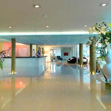 Hotel Cristal Vieira & 4*