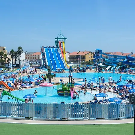 Cristal Vieira & 4* فييرا دي ليريا